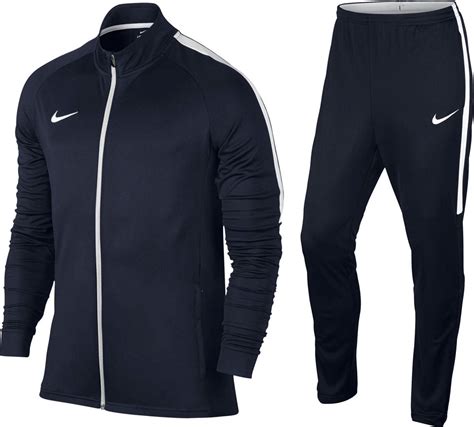 nike pak goedkoop|Nike trainingspakken heren.